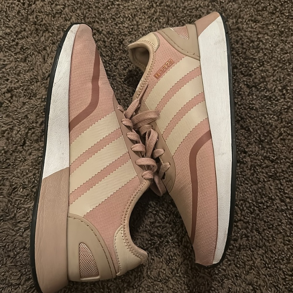 Women’s Adidas N-5923